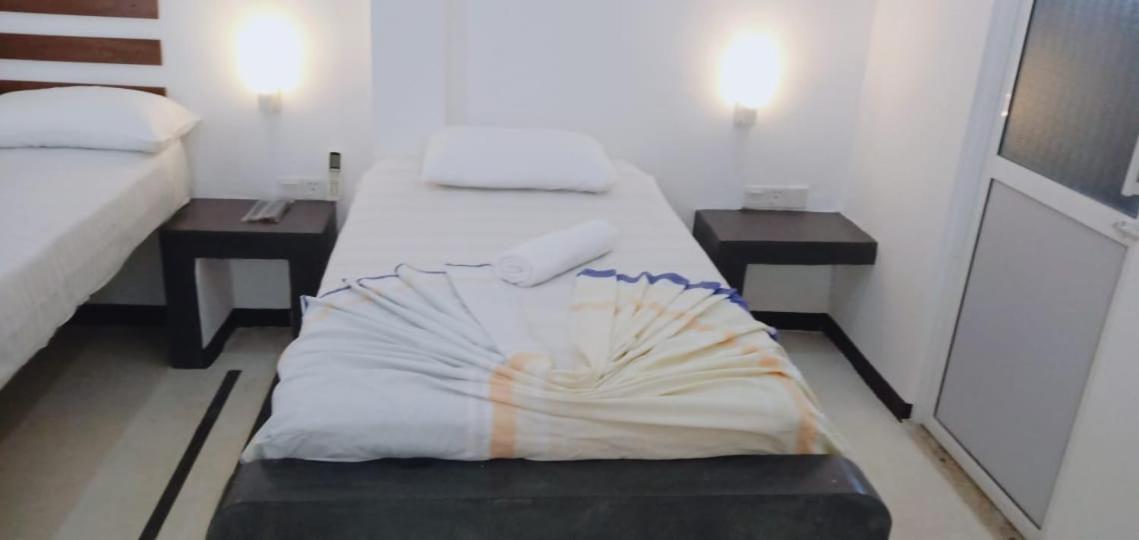 Petit Guest House Negombo Bagian luar foto