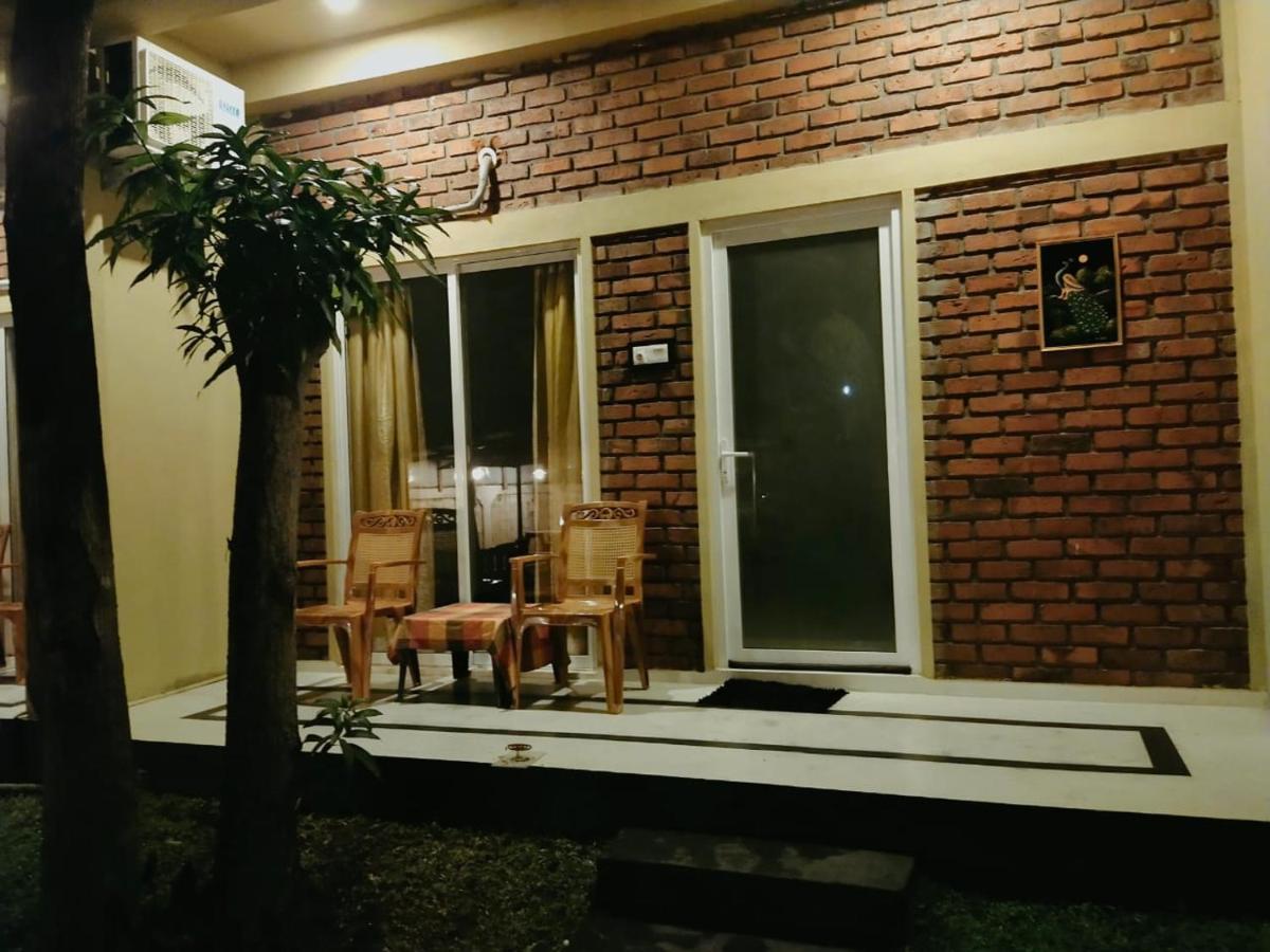 Petit Guest House Negombo Bagian luar foto
