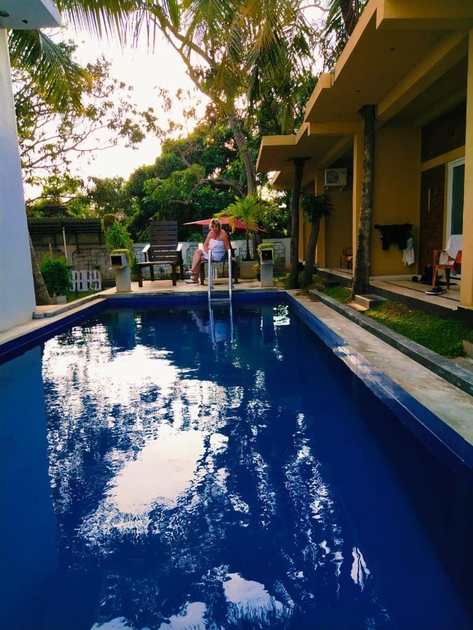 Petit Guest House Negombo Bagian luar foto
